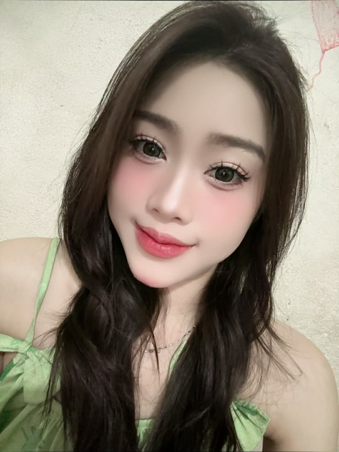 Lusy escort in Singapore