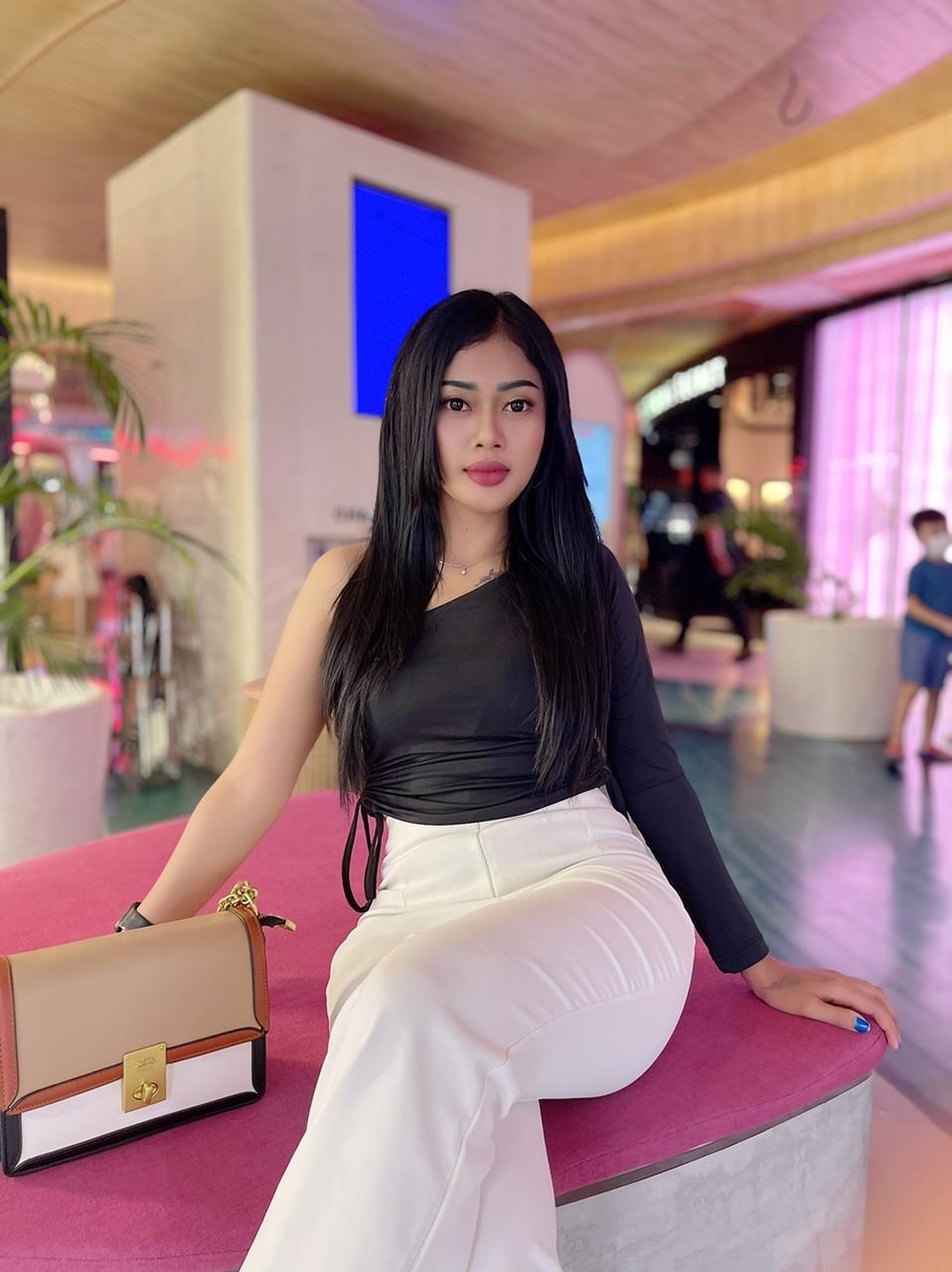 Aqila escort in Bali