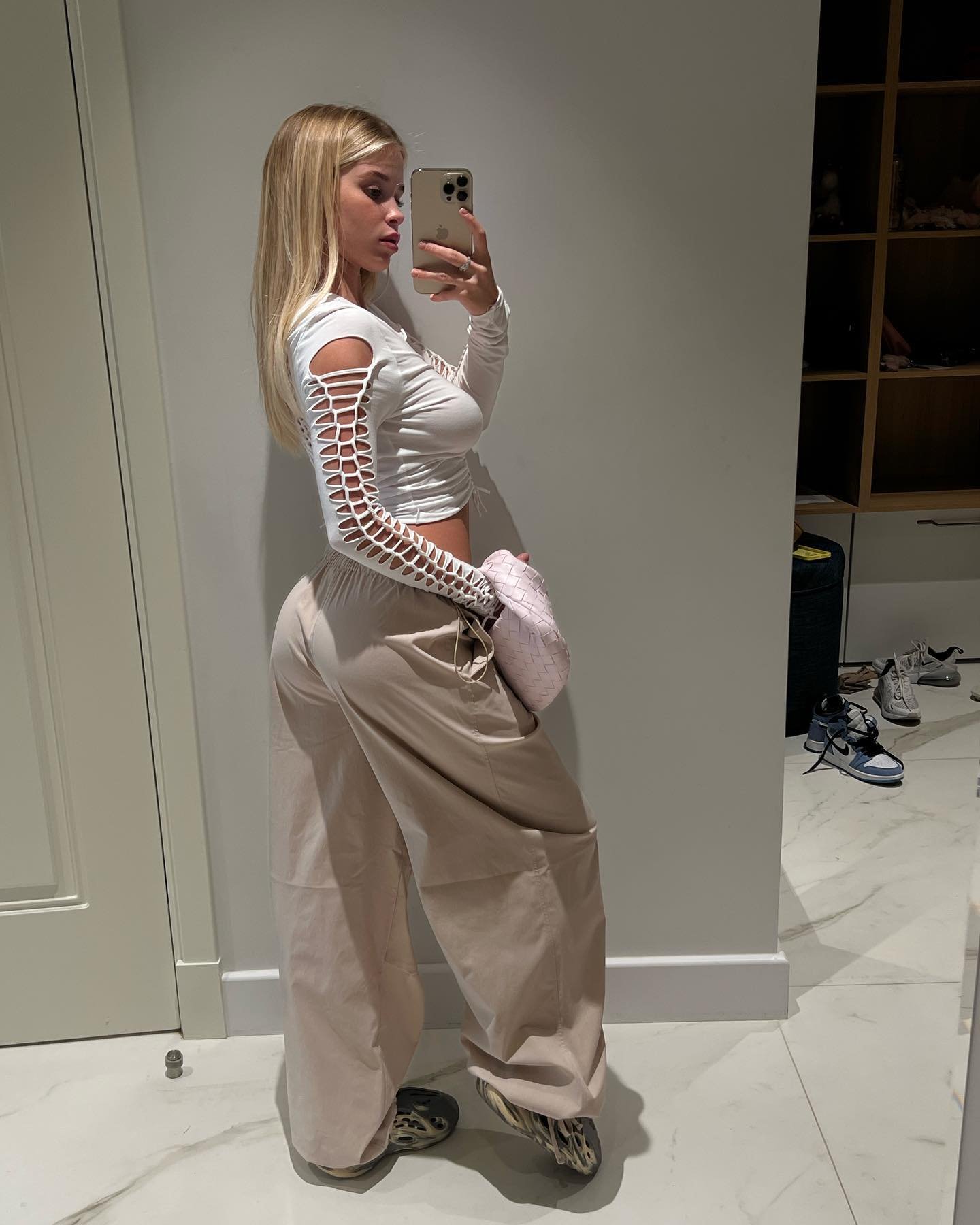 Harryse escort in Phuket