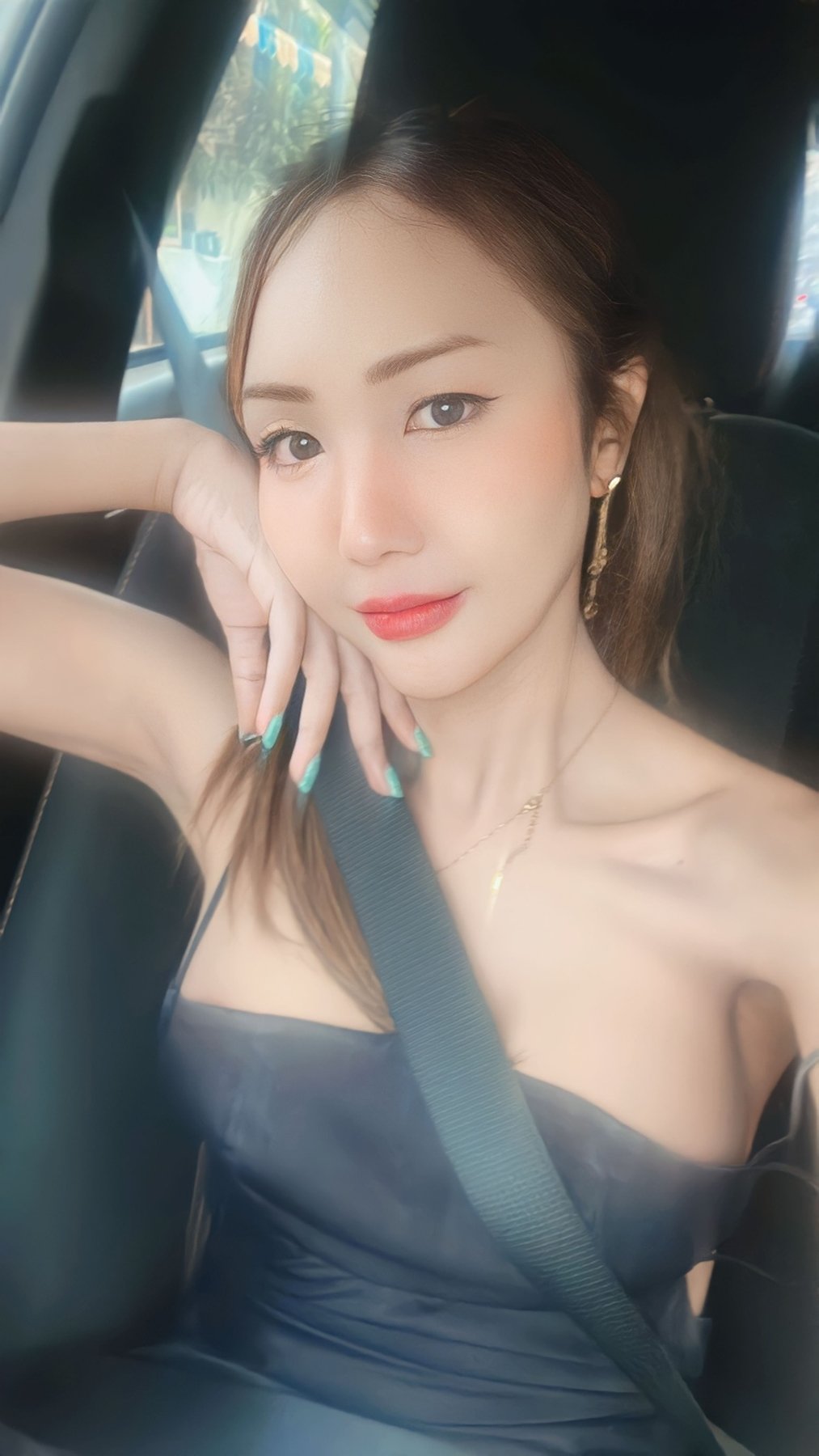 Arine sweet and hot girl VIP 🥇 escort in Bangkok