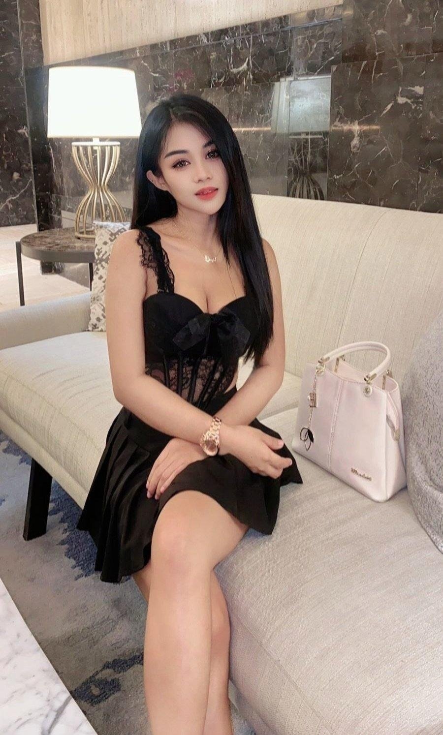 Zaitun Serangoon Sgd100 escort in Singapore
