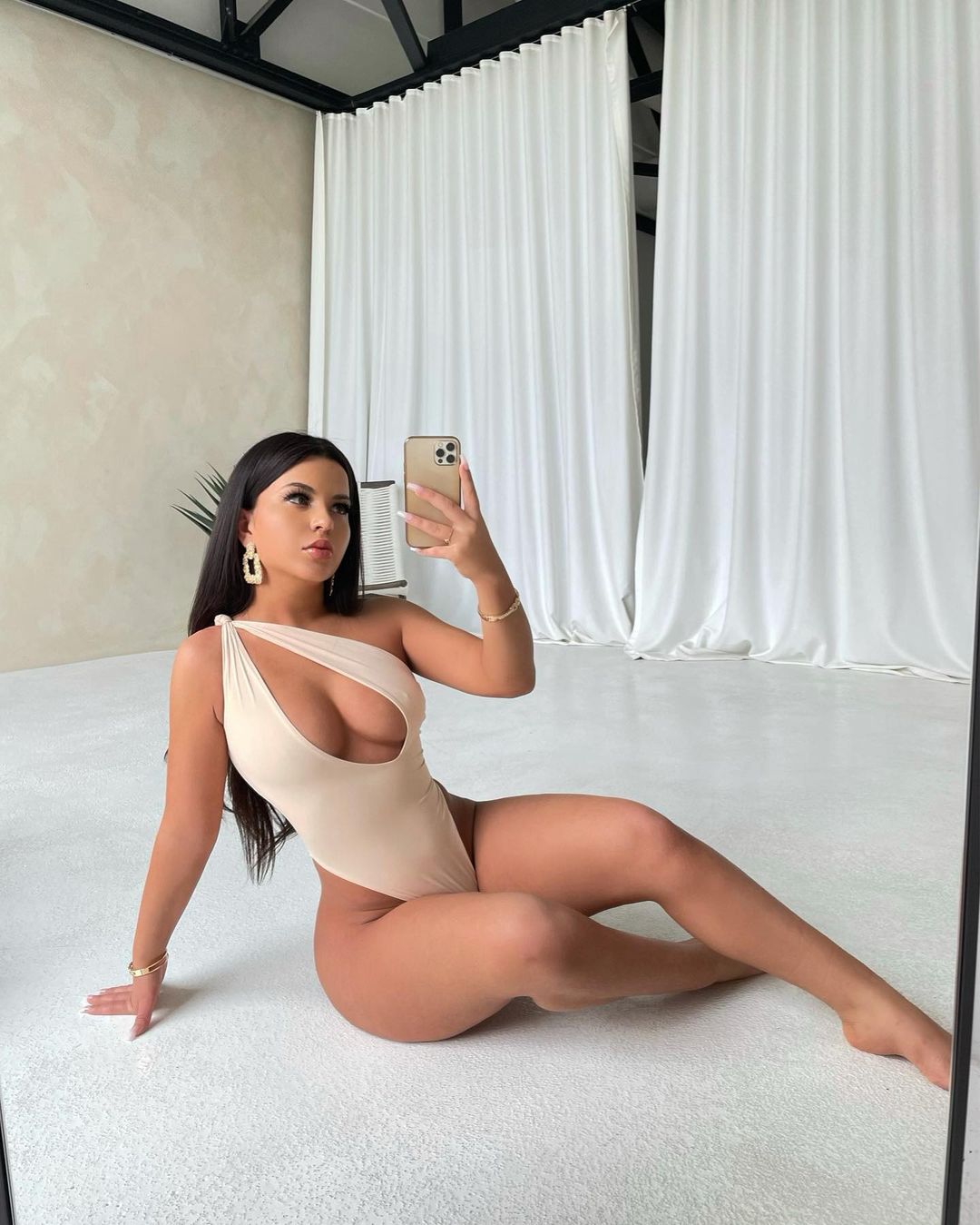 Esther escort in Amsterdam