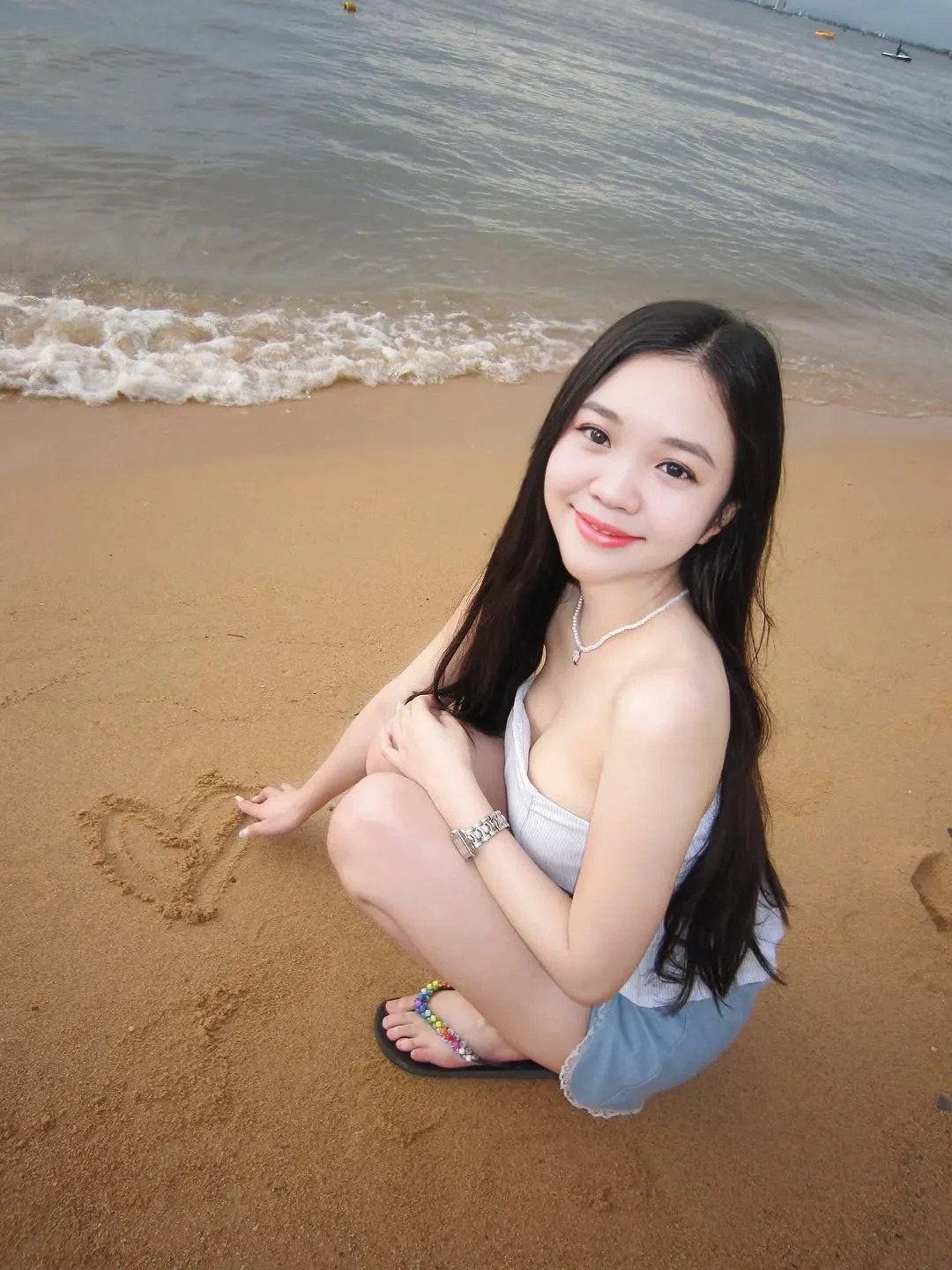 Selin escort in Surabaya