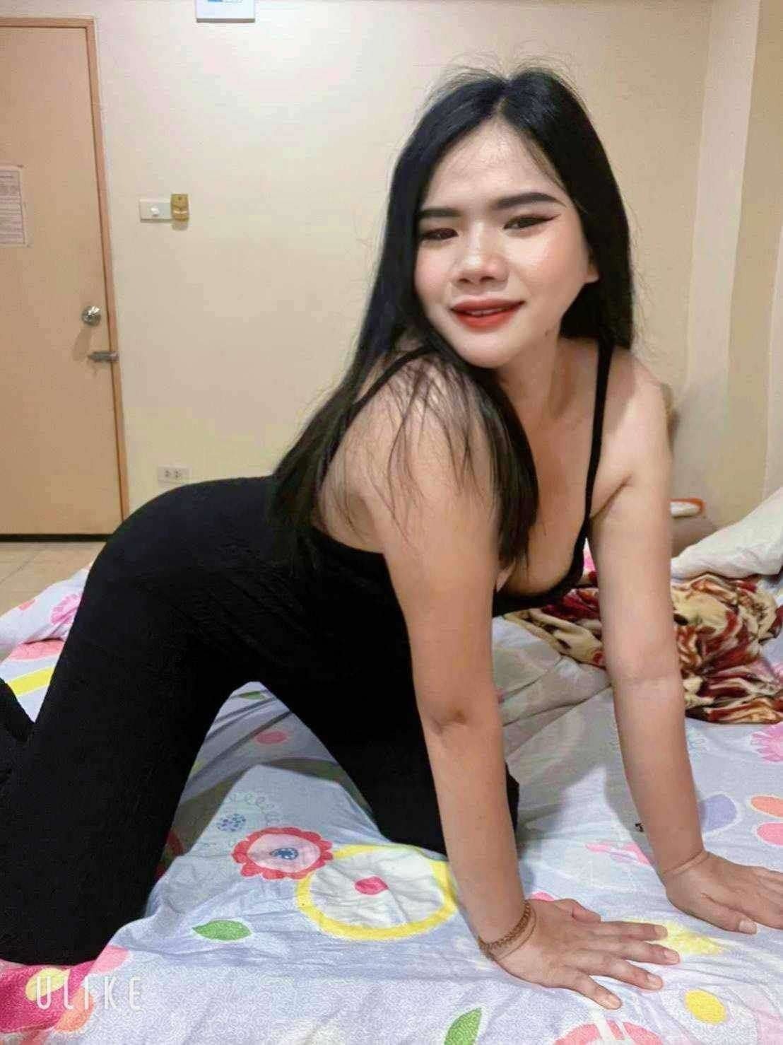 Pupae Available escort in Pattaya