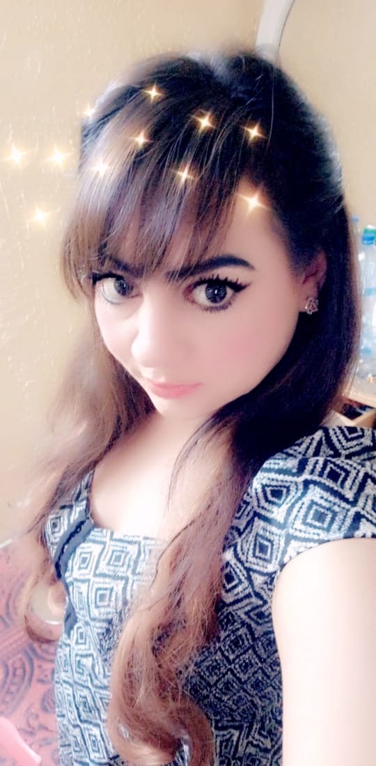 Simran Busty Girl escort in Dubai