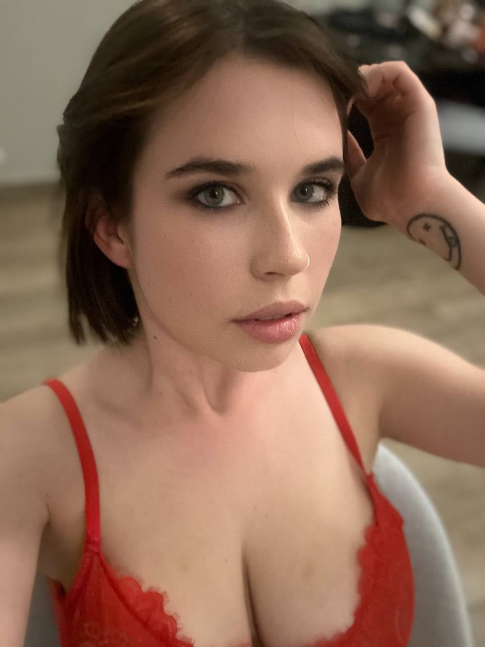 Lisa escort in Prague