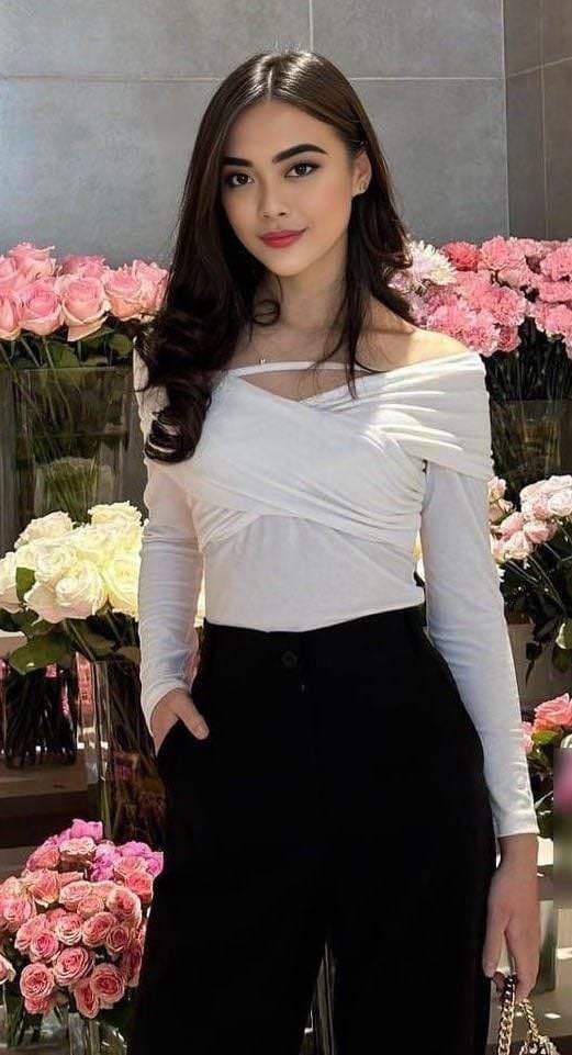 Kelly escort in Dubai