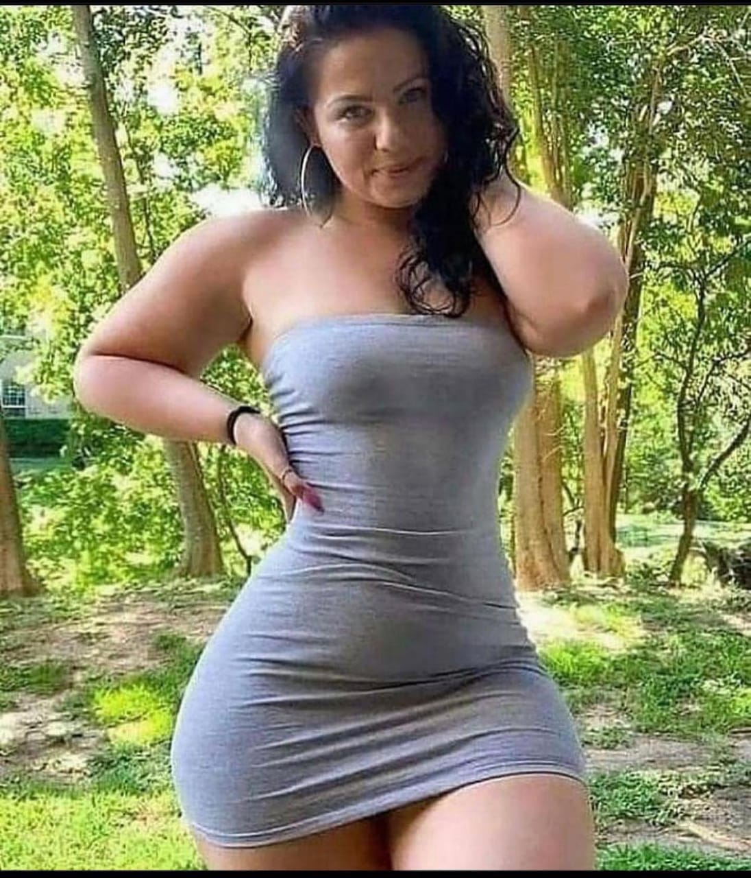 Eliass escort in Bradford