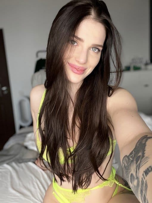 Chantal escort in Berlin