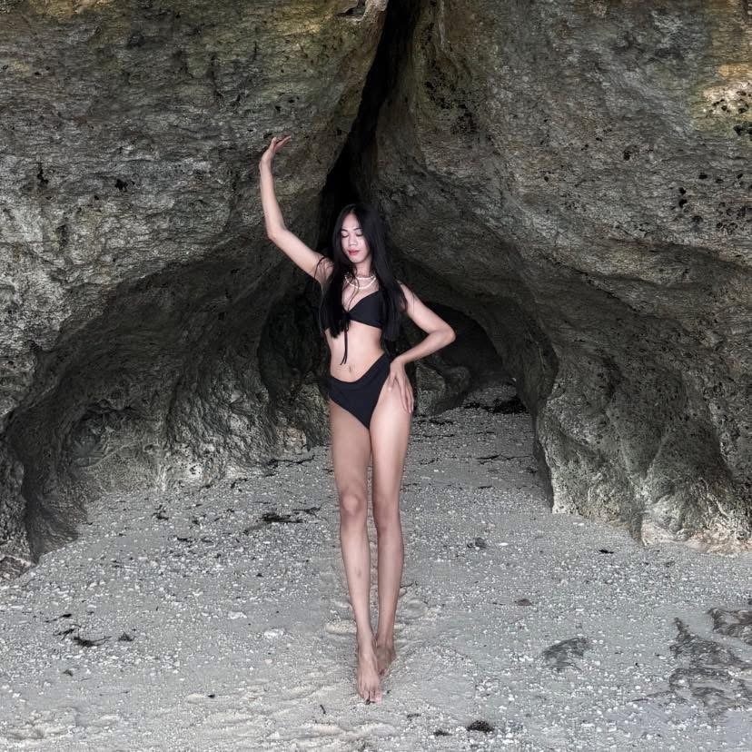 Samantha escort in Manila