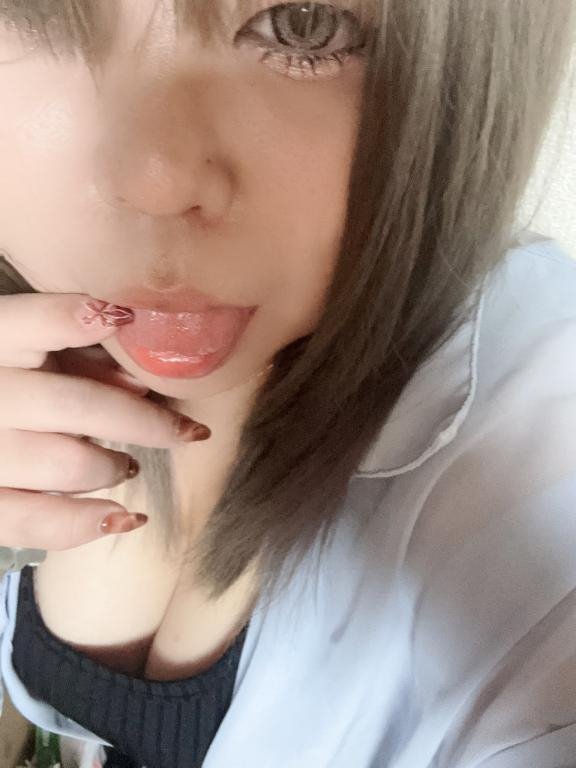 Shizuku Okinawa City escort in Okinawa Island