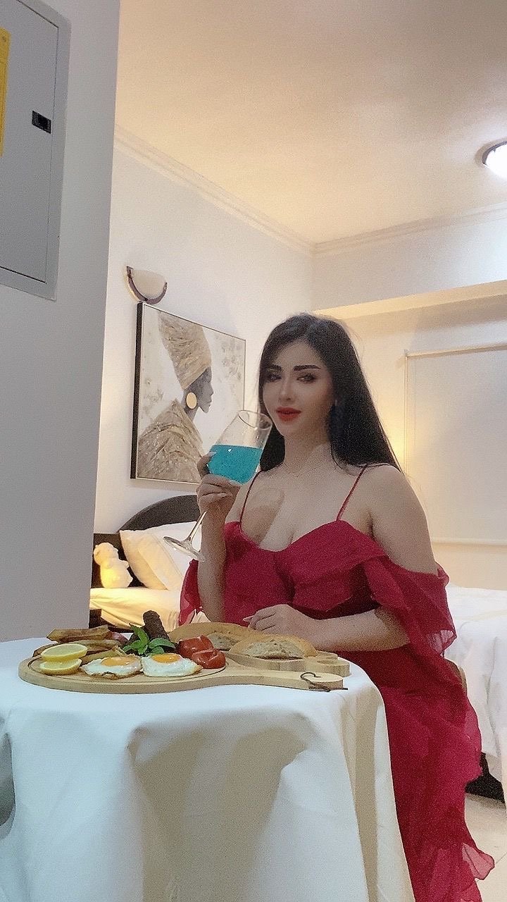 Hana escort in Dubai