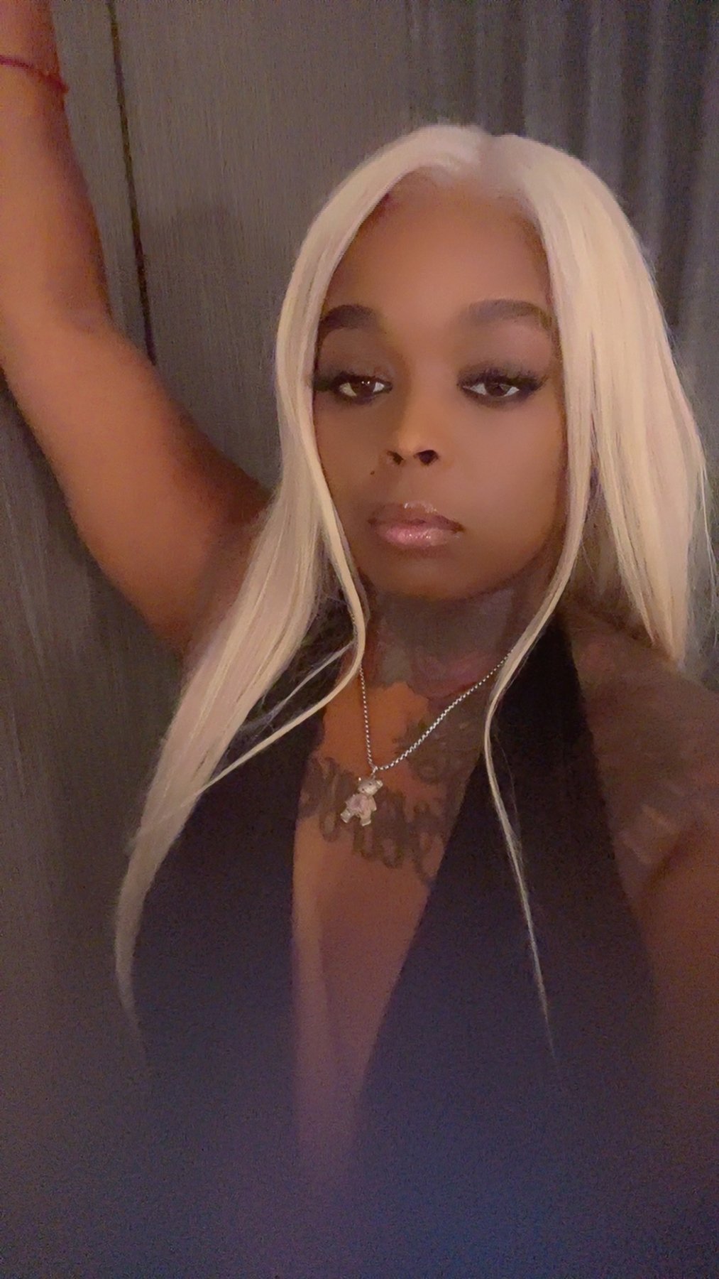 Wet chocolate pussy baby escort in Tokyo