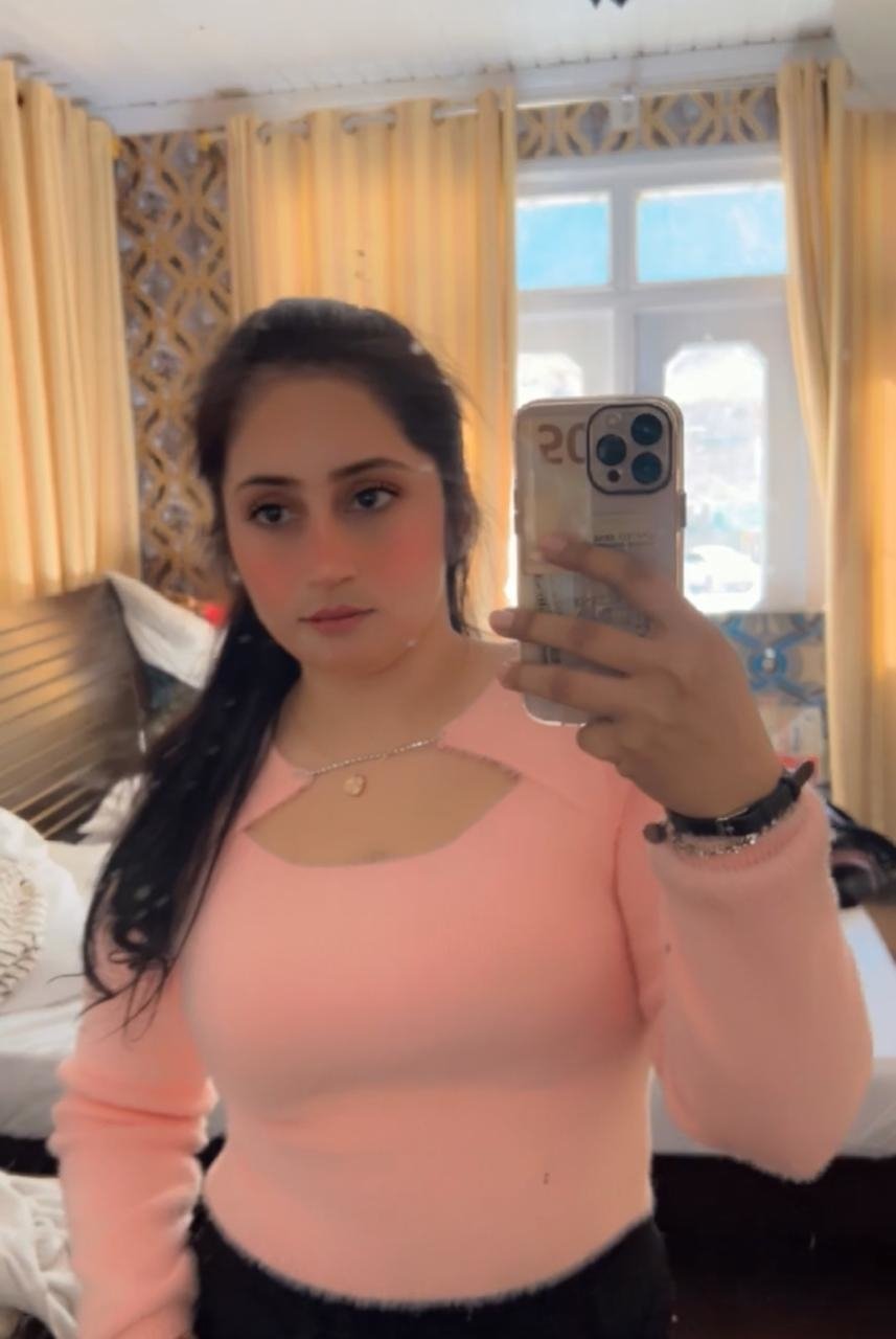 Alisha Busty Girl escort in Dubai