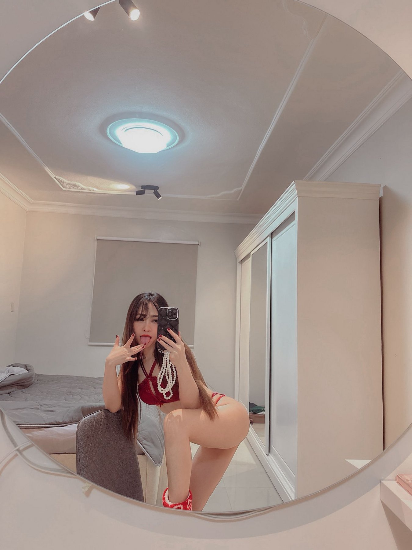 Neenah escort in Bangkok