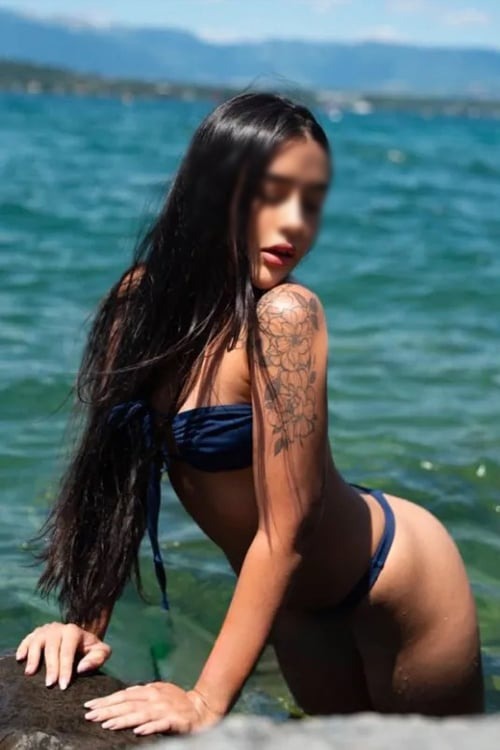 Karina escort in Berlin