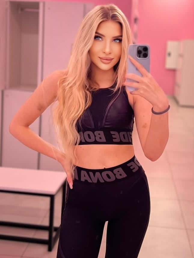 🦋Sasha🦋young New escort in Dubai