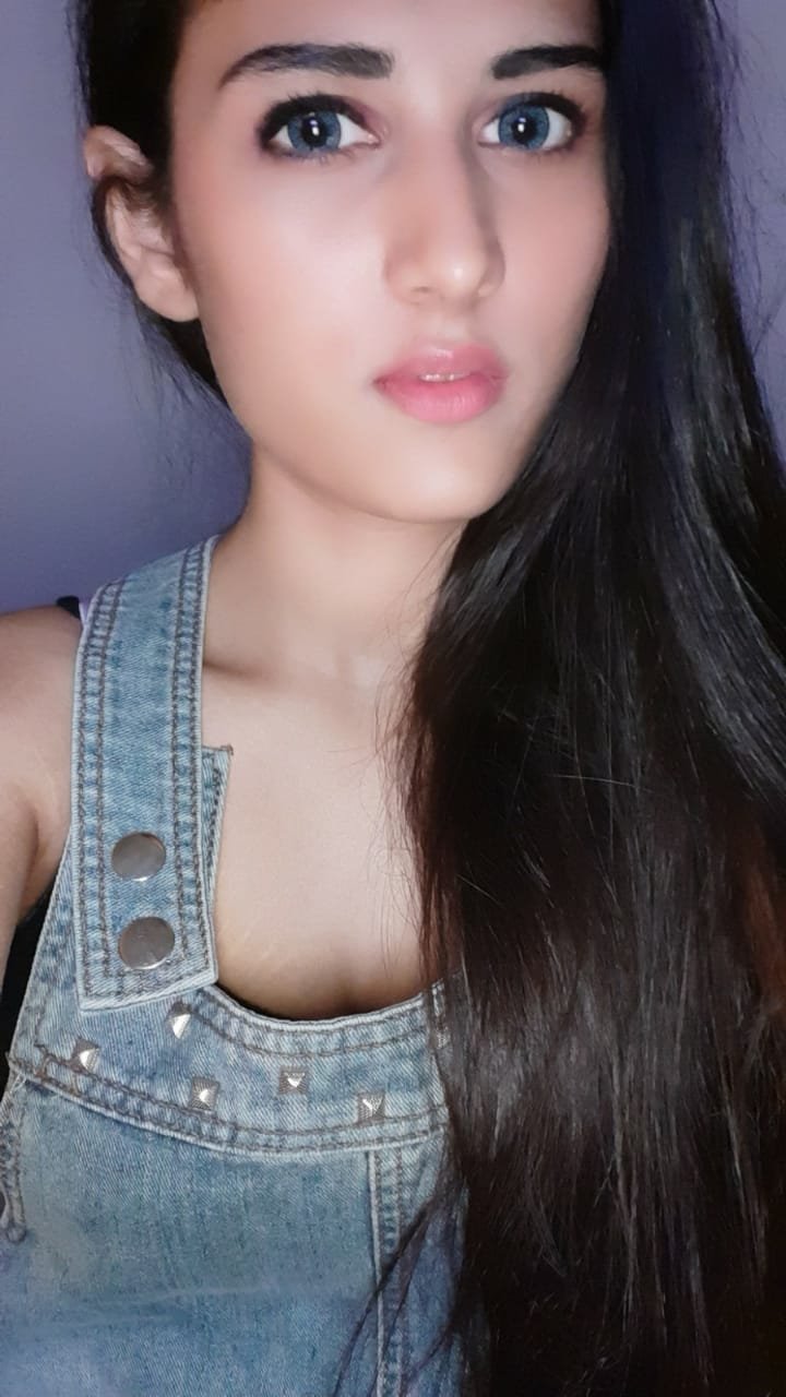 Arpita College Girl escort in Dubai