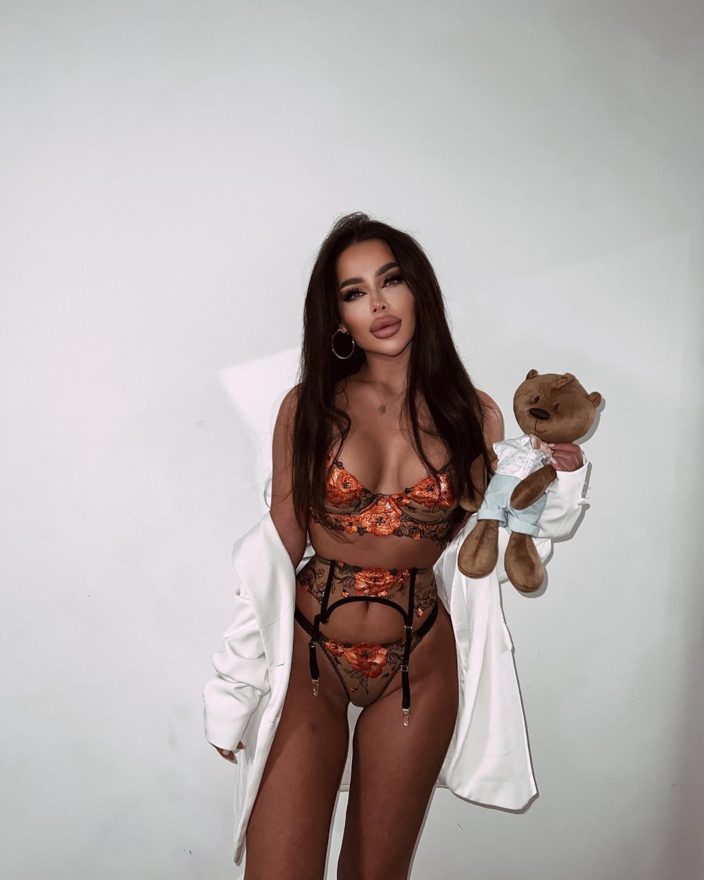 Rimma escort in Prague