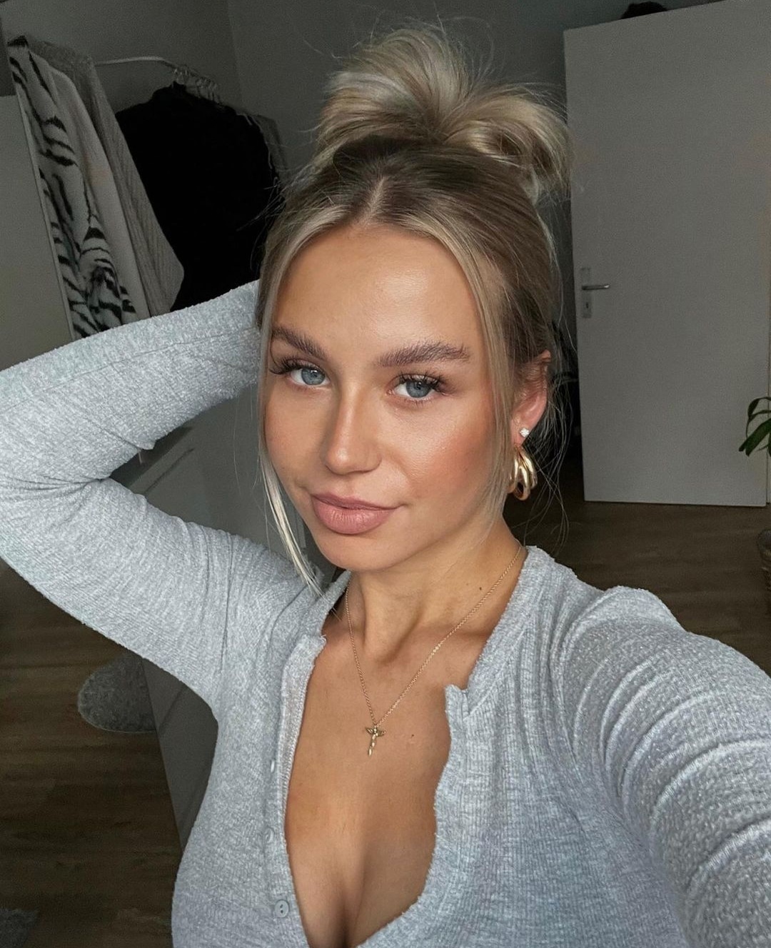 SHAYA escort in Istanbul