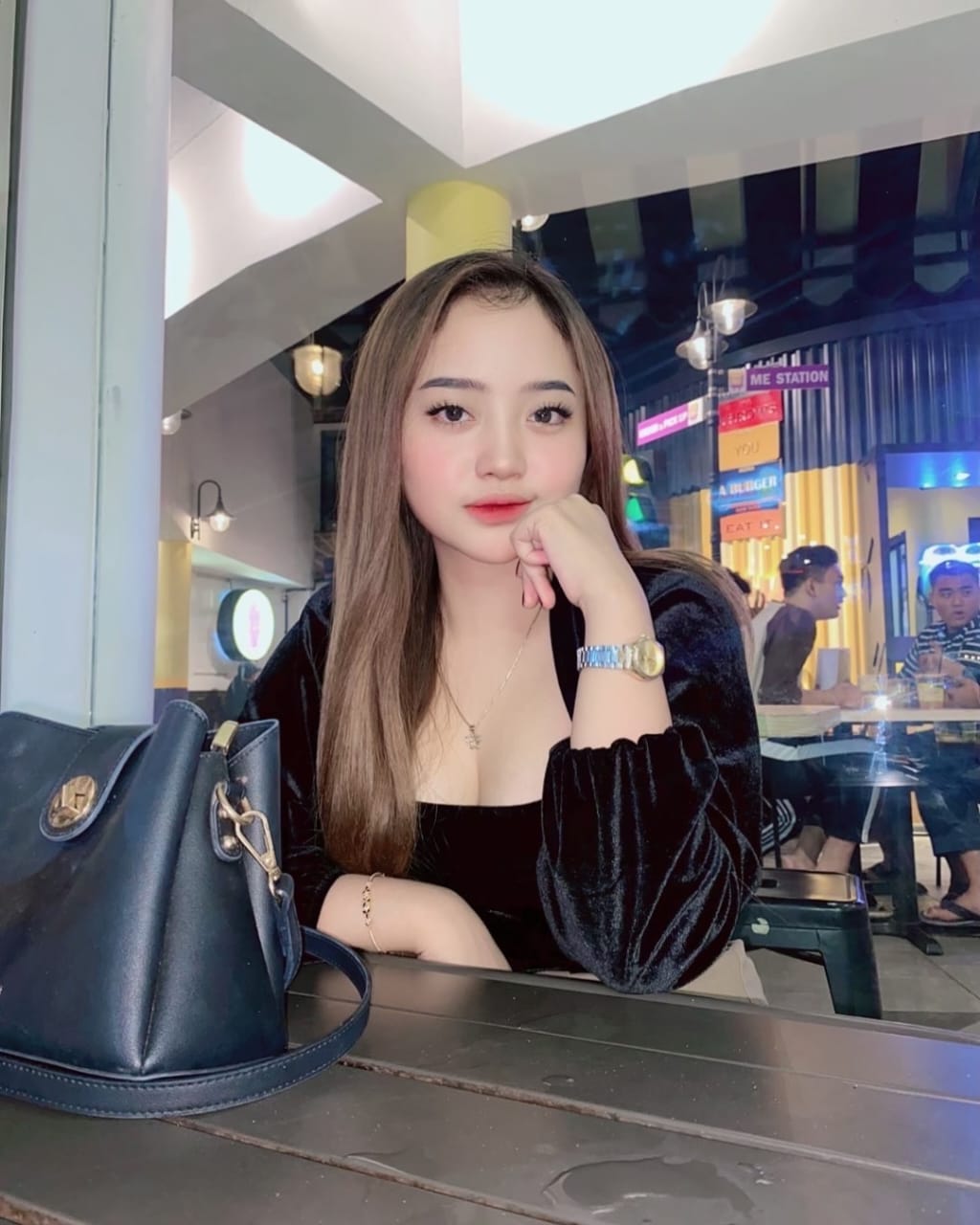 Deandra escort in Jakarta