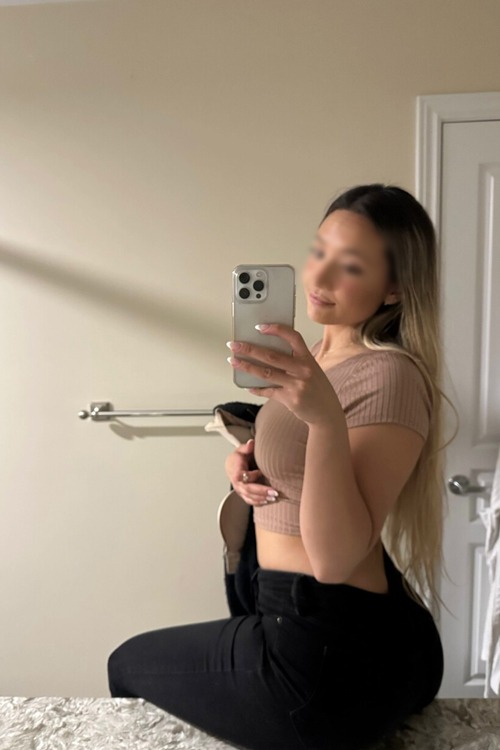Elysia escort in Berlin