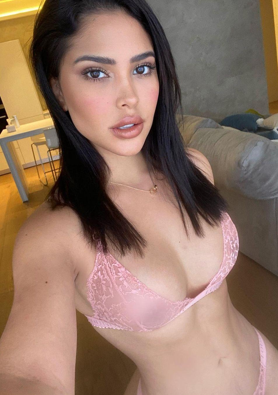 Vane escort in Dubai