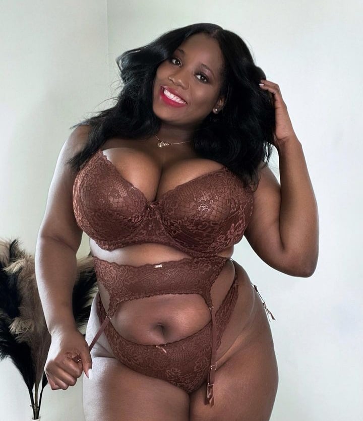 Squirting💦big boobs Lisa escort in Dubai