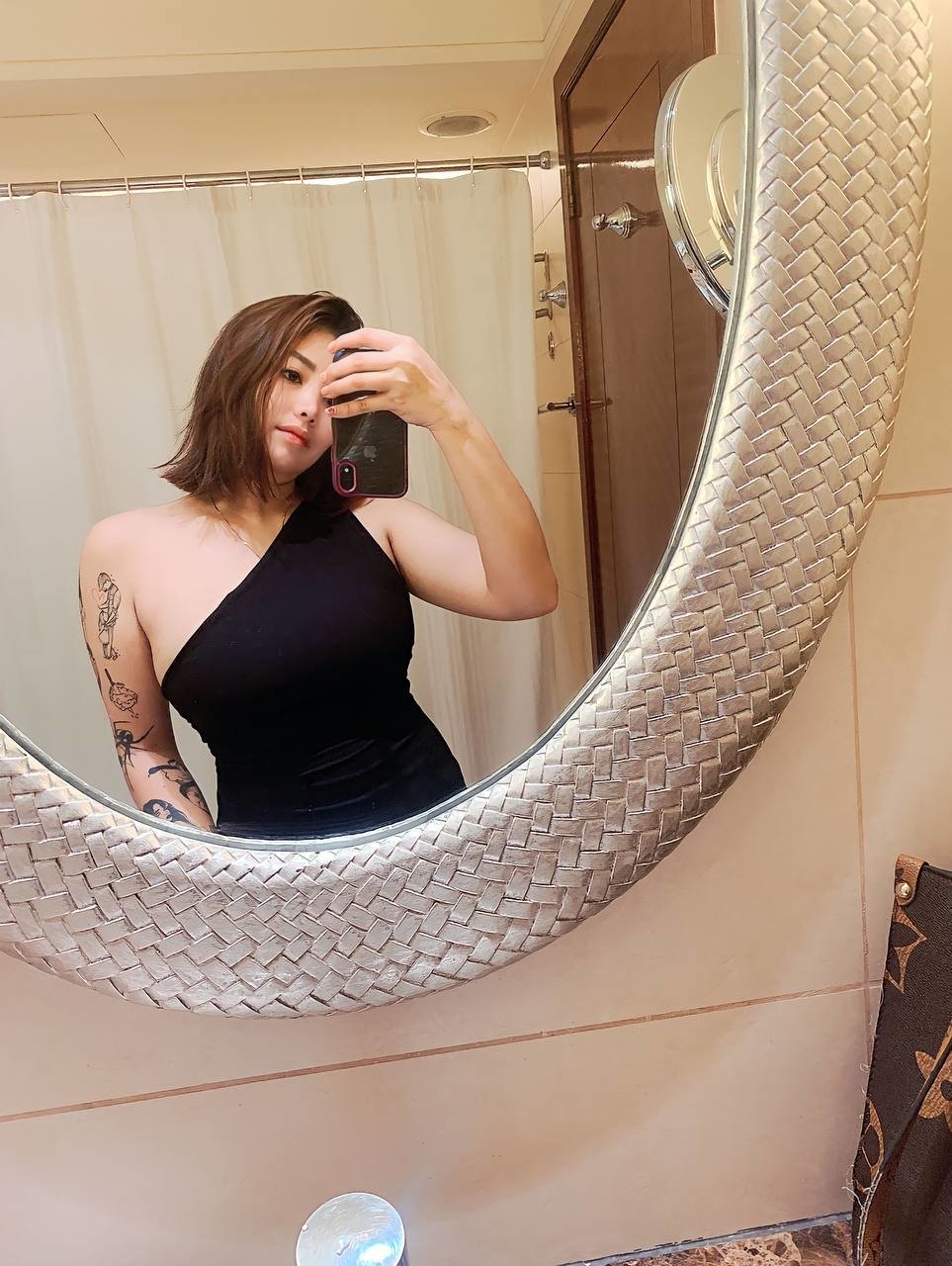 Ley Sha Tan escort in Quezon