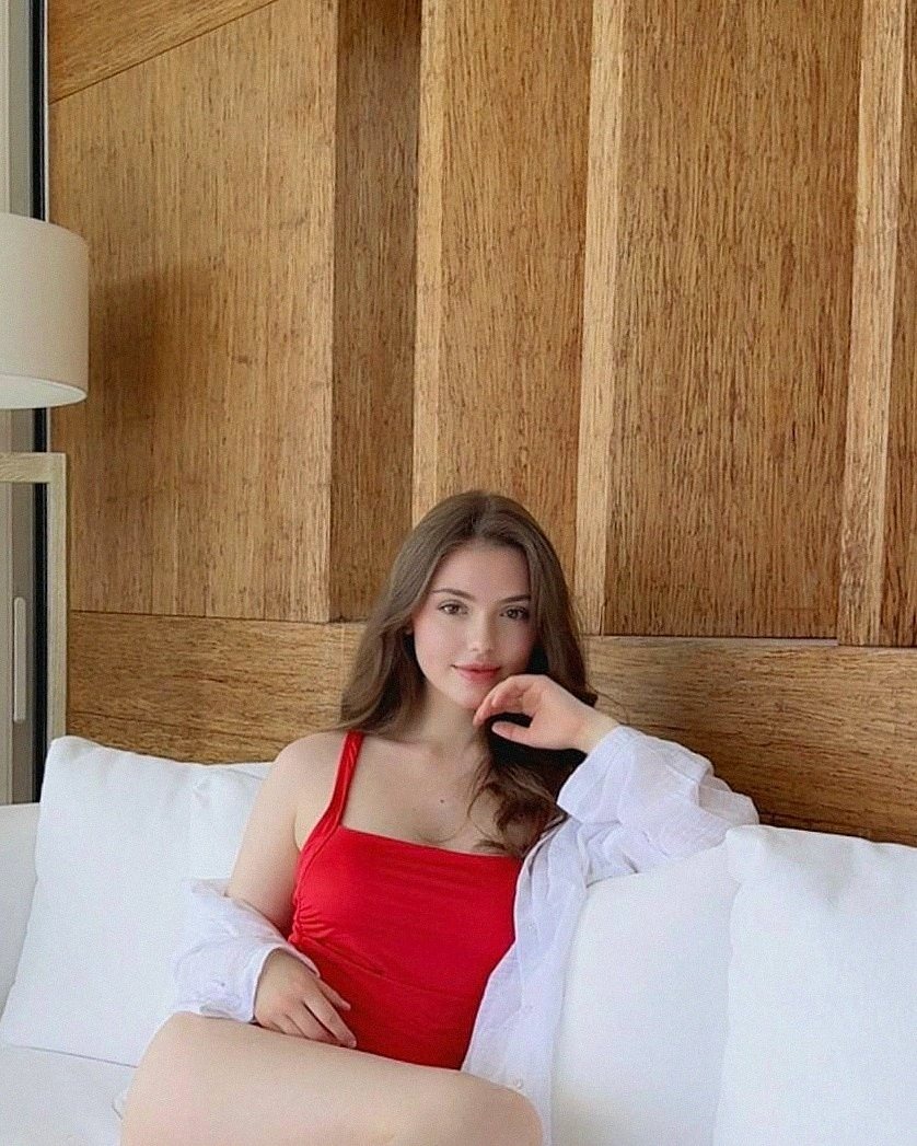Xenia escort in Dubai