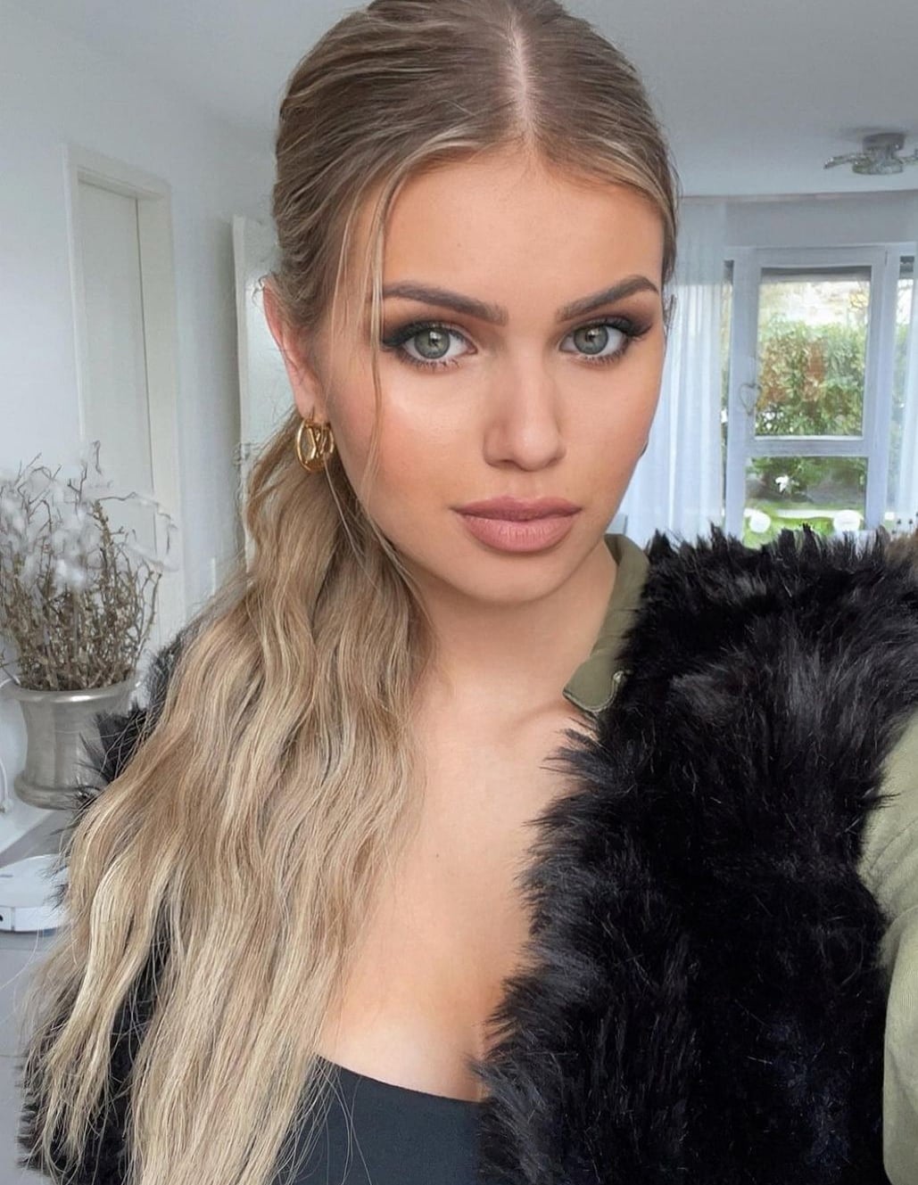 LIREIN escort in Istanbul