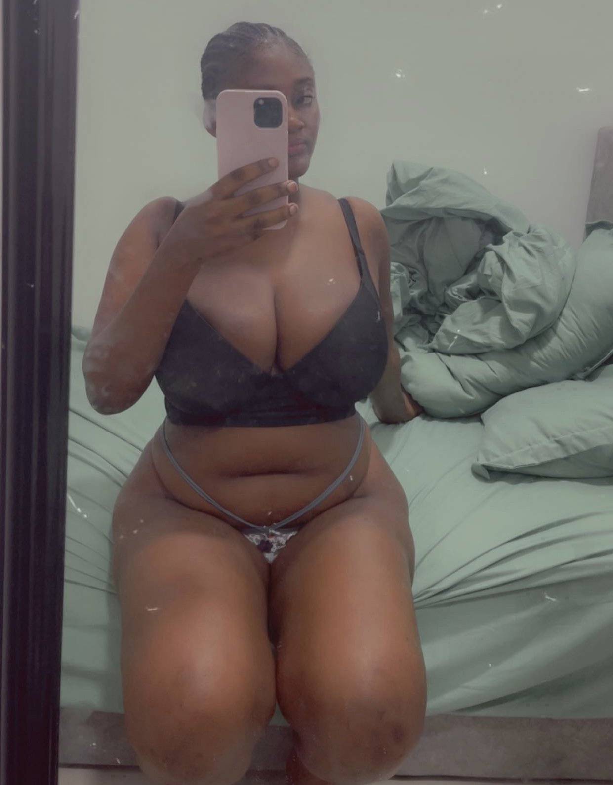 Lizzy escort in Kuala Lumpur
