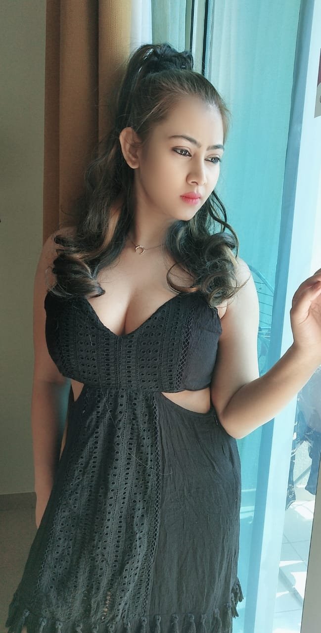 Sanya Indian Girl escort in Dubai