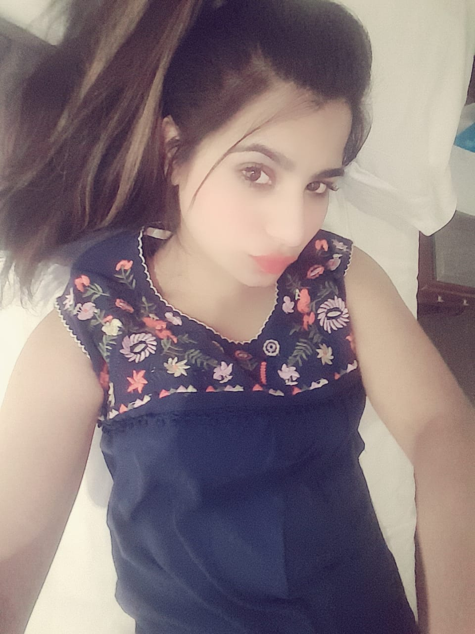 Rakhi Indian Model escort in Dubai