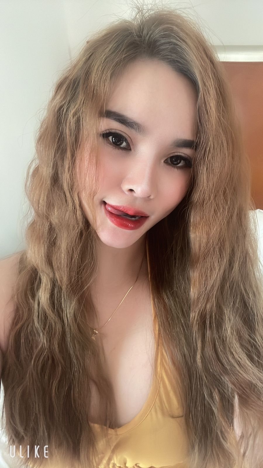 TINA 400 escort in Dubai