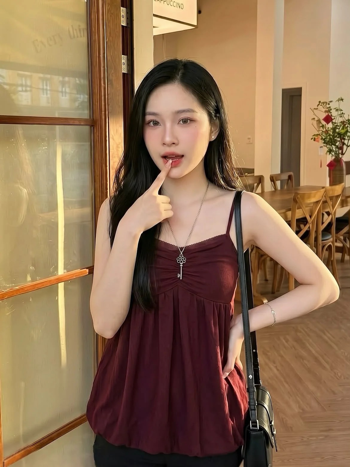 Dellya escort in Surabaya