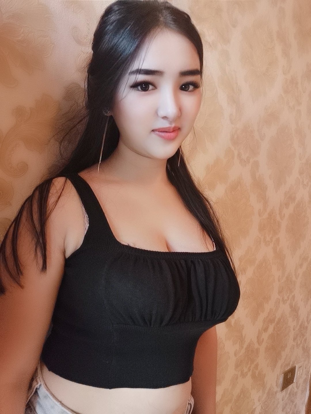 Maya escort in Dubai