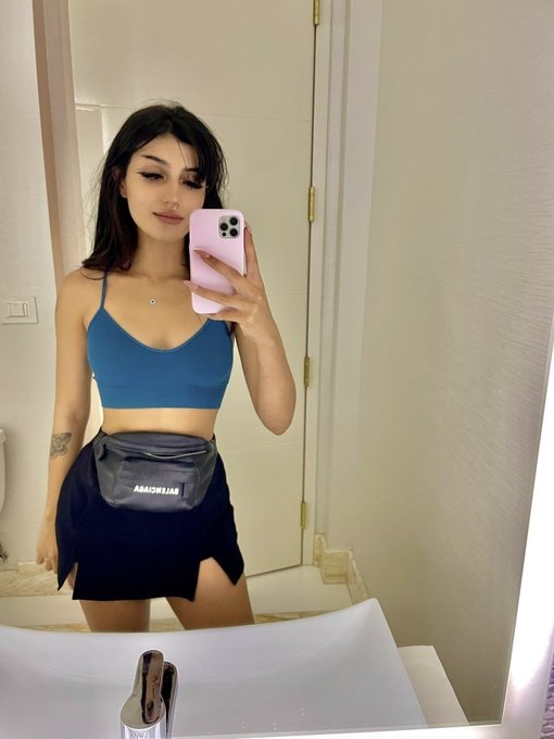 XTena escort in Izmir