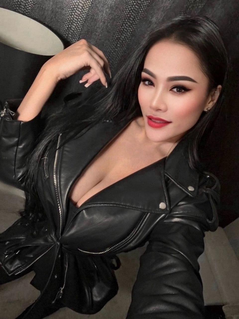 Mistress, Domination, Cuckold escort in Dubai