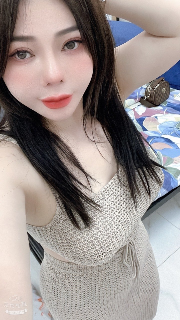 Sexy 1 escort in Singapore