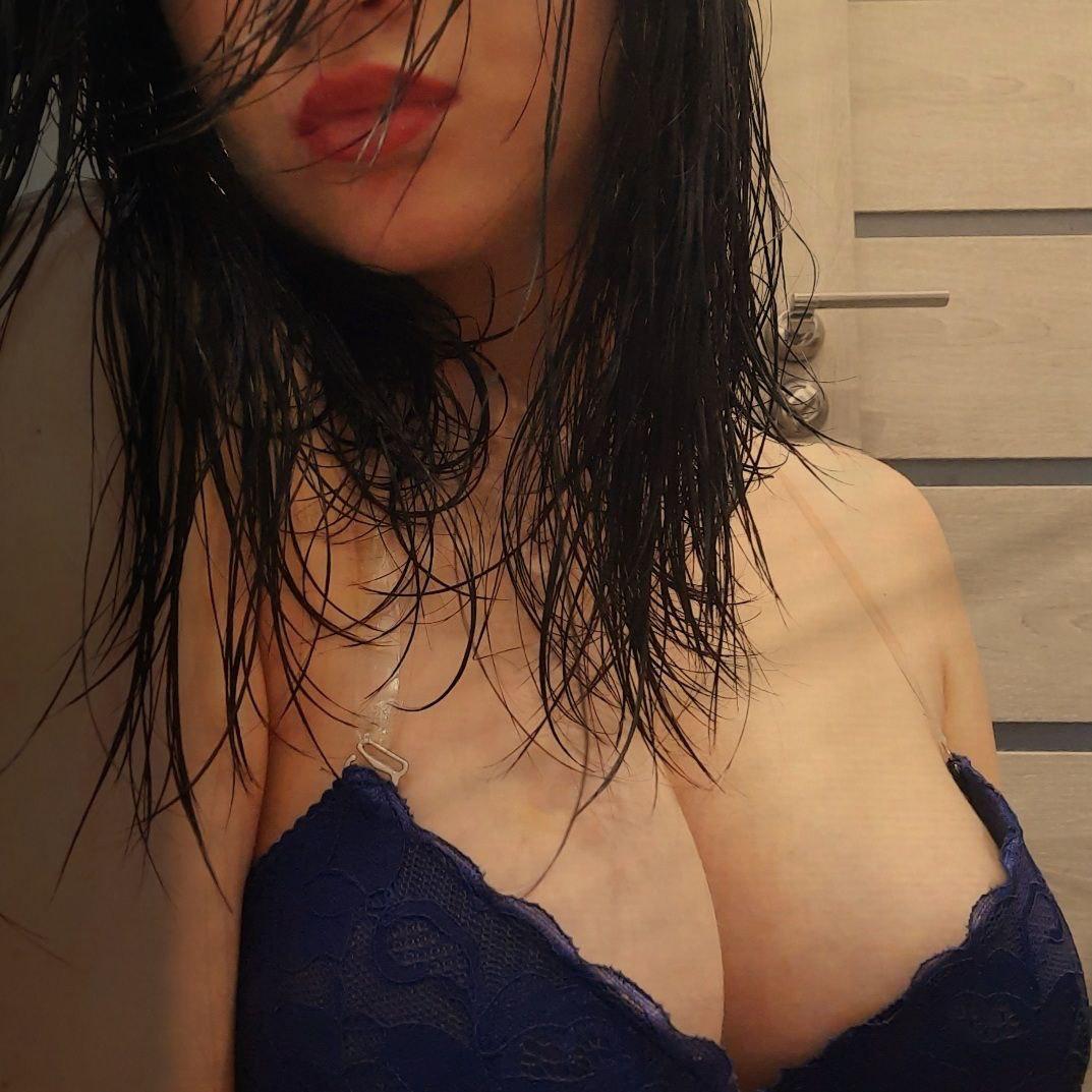 Roxana escort in Wrocław