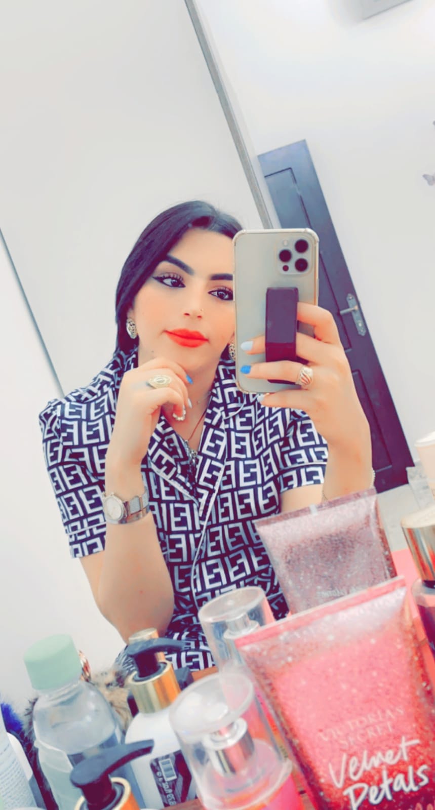 RASHA escort in Istanbul