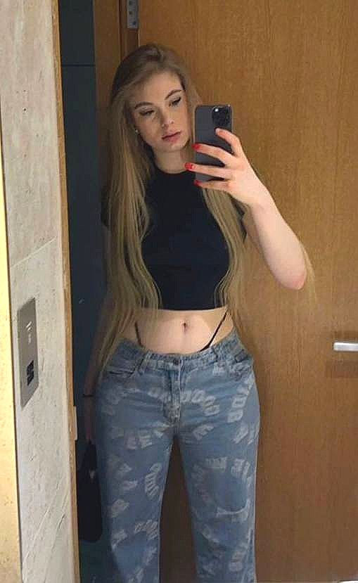 ANASTASIA escort in Paris