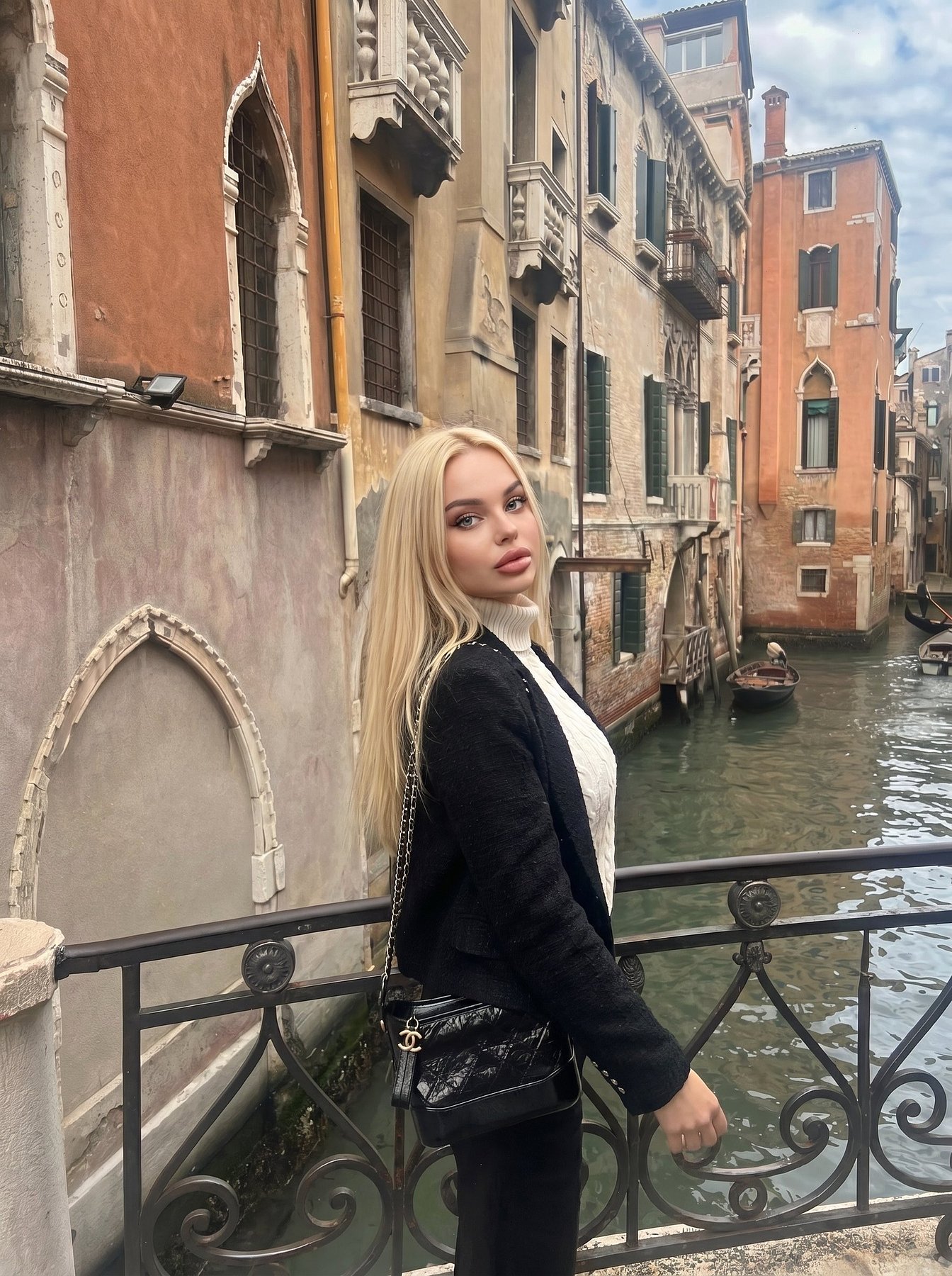 Mistie escort in Dubai