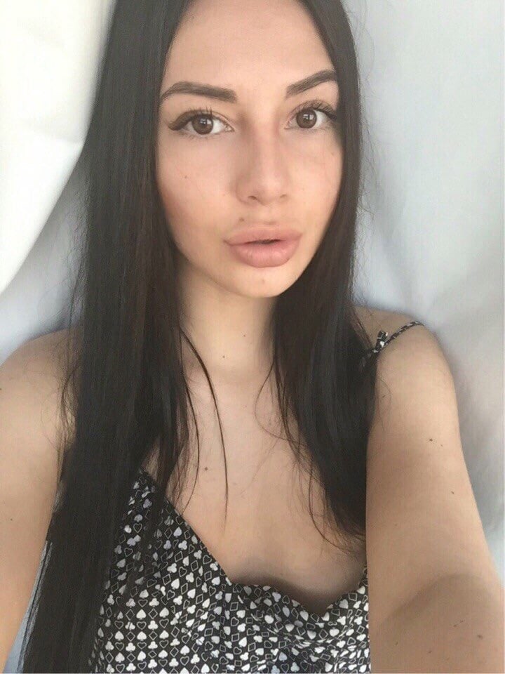 MIRA escort in Paris