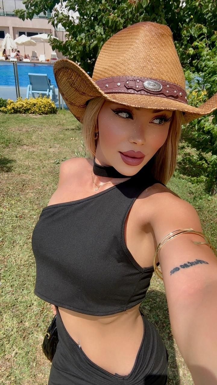 nika escort in Antalya