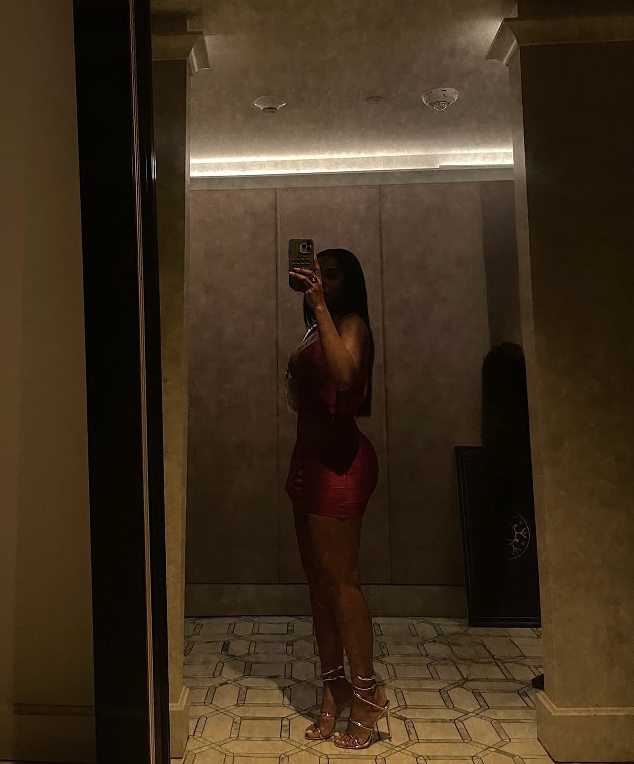 Daisy escort in Dubai