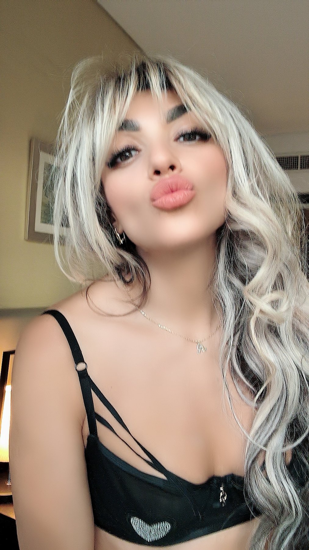 Anna escort in Dubai
