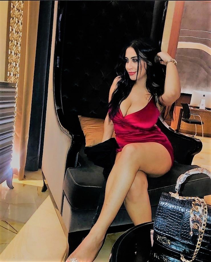 Lolo Model escort in Sharjah