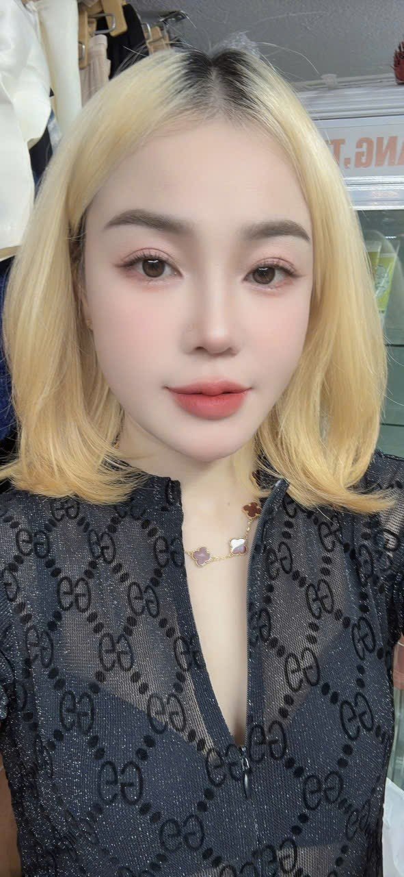 Miu miu sukhumvit 24/7 escort in Bangkok